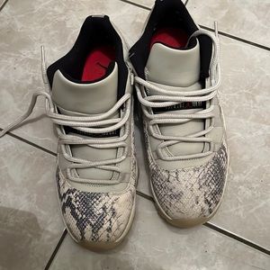 Jordan 11 Snakeskin Men Size 12 Sneakers in Black White Light Bone